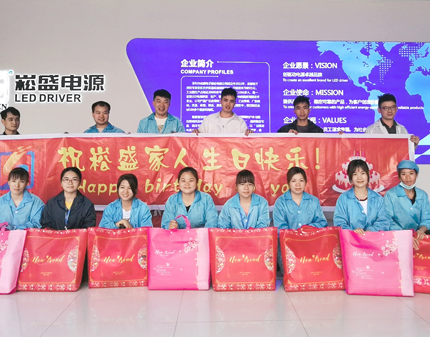 爱随春至，情暖lewin乐玩官网！